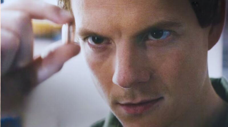 जेम्स बॉन्ड 007 फर्स्ट लाइट