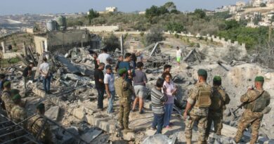 Israel strikes southern Lebanon